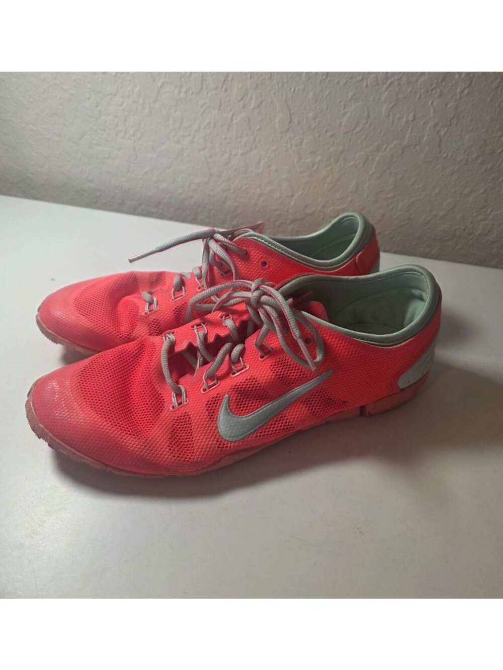 NIKE Ladies Bionic Bright Pink Training Sneakers Shoes size 9 - 599269-603